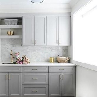 kitchen cabinets in grey colour